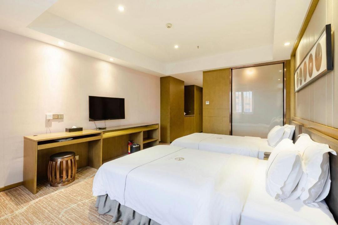 Lnsail Hotel Shenzhen Luohu Port Railway Station Экстерьер фото