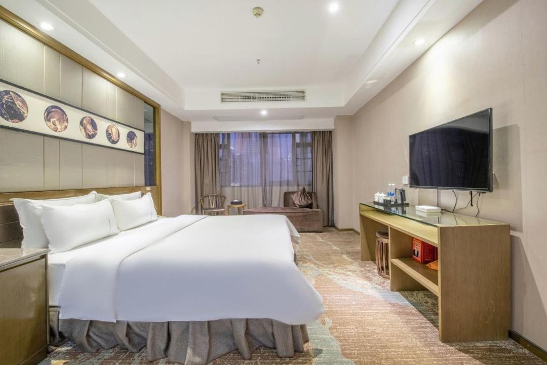 Lnsail Hotel Shenzhen Luohu Port Railway Station Экстерьер фото