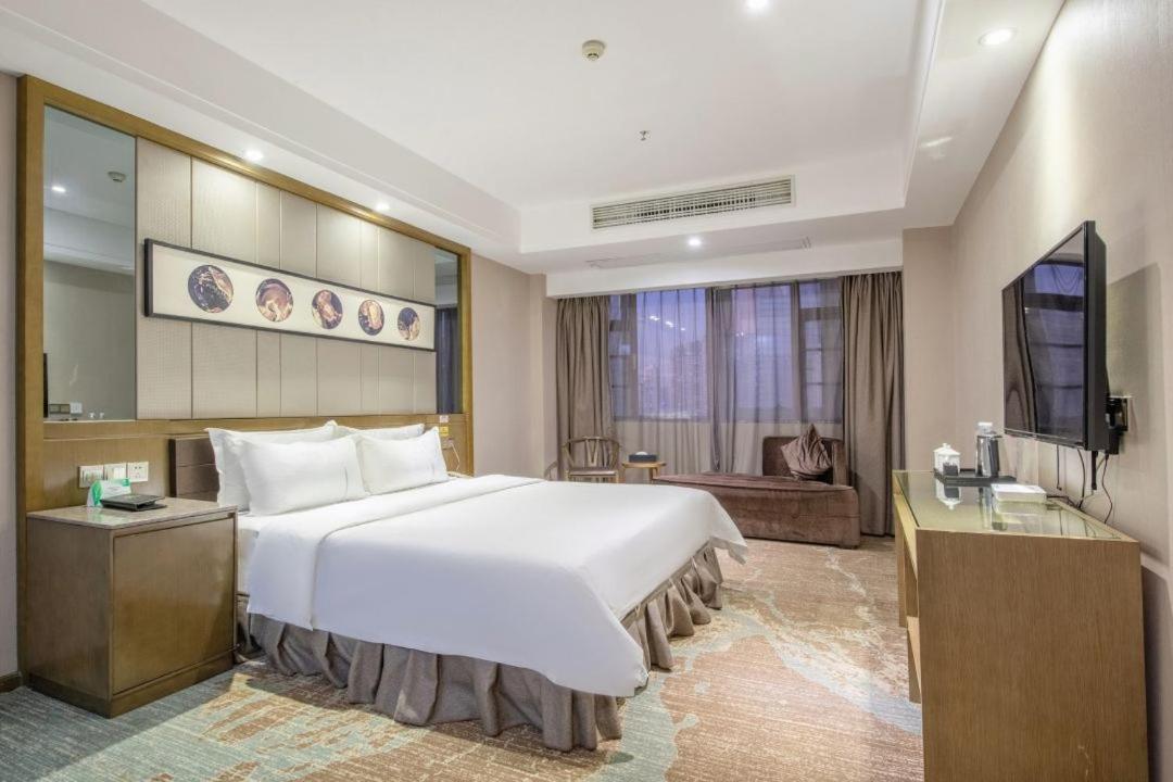 Lnsail Hotel Shenzhen Luohu Port Railway Station Экстерьер фото